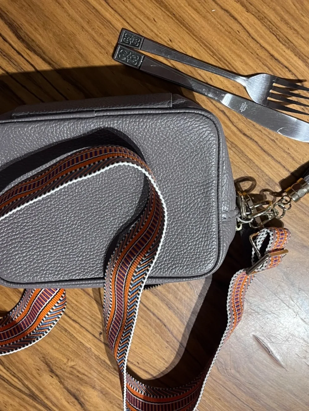 Grey Genuine Leather Crossbody Bag, orange strap, made in Italy, Elie Beaumont - Picture 7 of 9